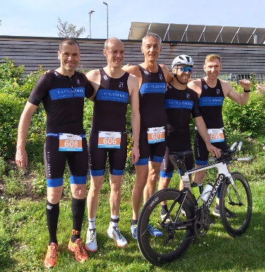 Die Masters des VfL vor dem Start in Echterdingen (von links): Ralph Müller, Thilo Fiedler, Achim Meindorfer, Bruno Belfort (nicht am Start), Tobias Held. (Foto: Peter Mayerlen)