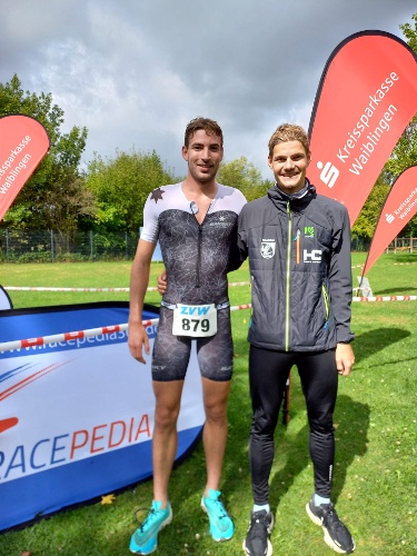 Die Sieger über die Lang- und Kurzdistanz beim 20. Wunnebad Swim&Run: Jens Mergenthaler (links) und Jakob Heeß. (Foto: Ingo Lämmle)